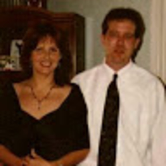 Meet your Posher, Lynn - Picture 1 of 1